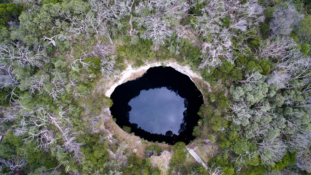 Sinkholes – Hells-Hole-Mount-Gambier